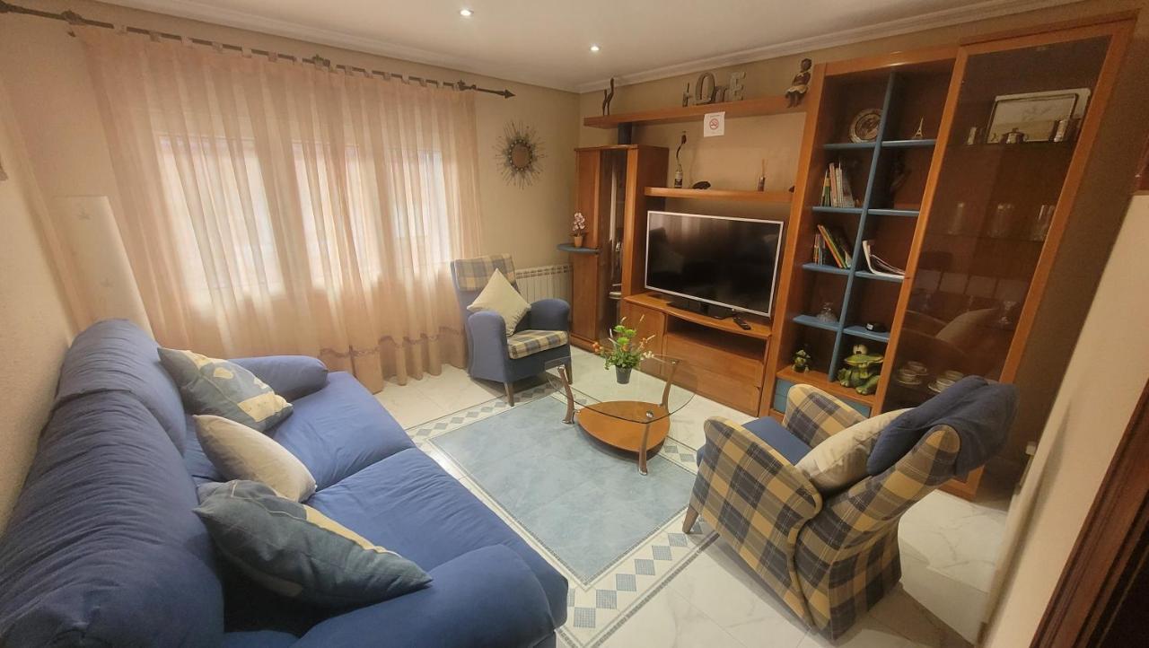 El Trasgu De Laviada A 300M Playa, Puerto, Acuario Apartment Хихон Екстериор снимка